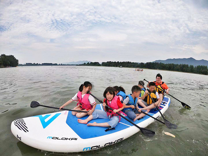 青少年也可以玩的水上冲浪！|团建公司,上海众基
